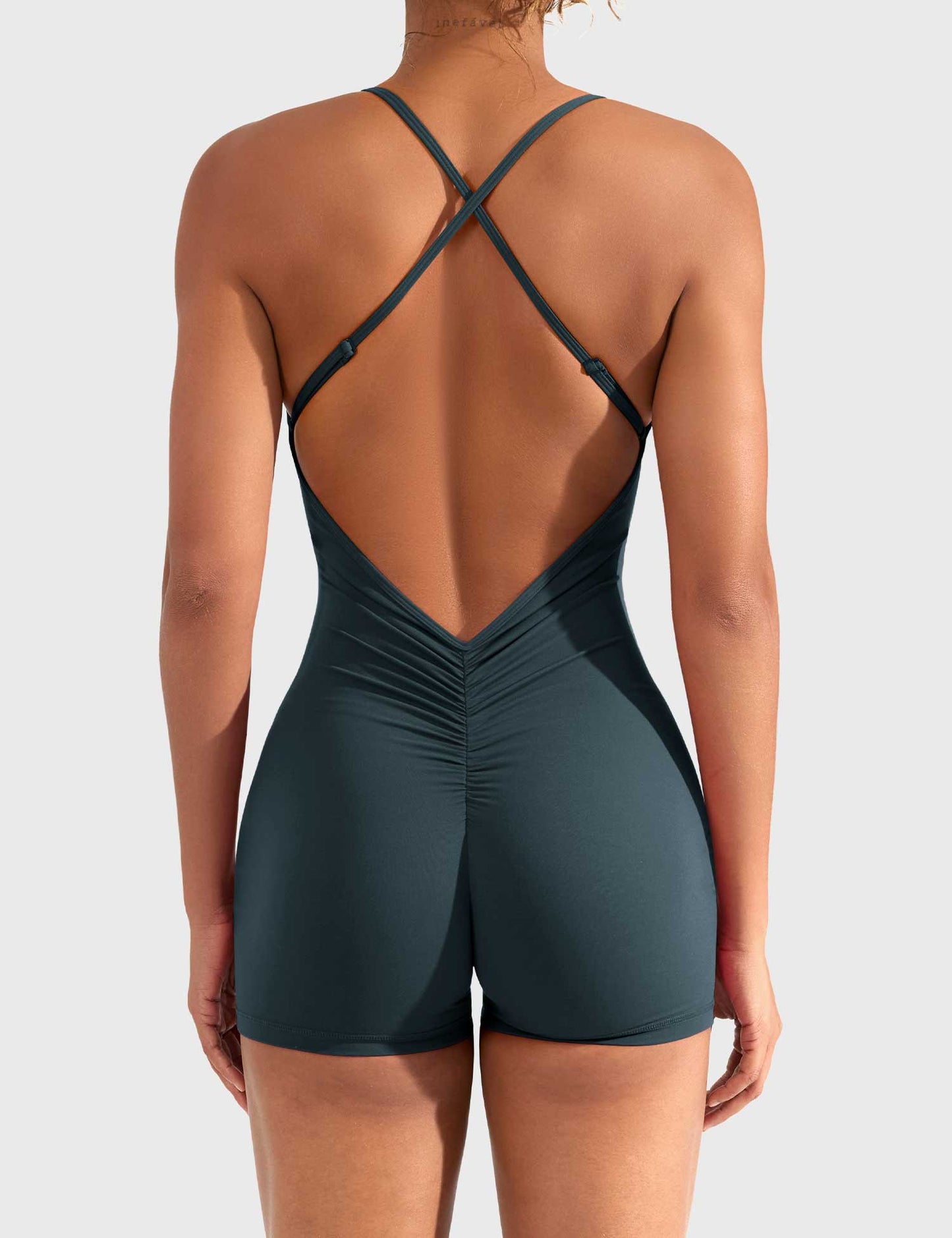 Vaeryn Liza V-Back Romper