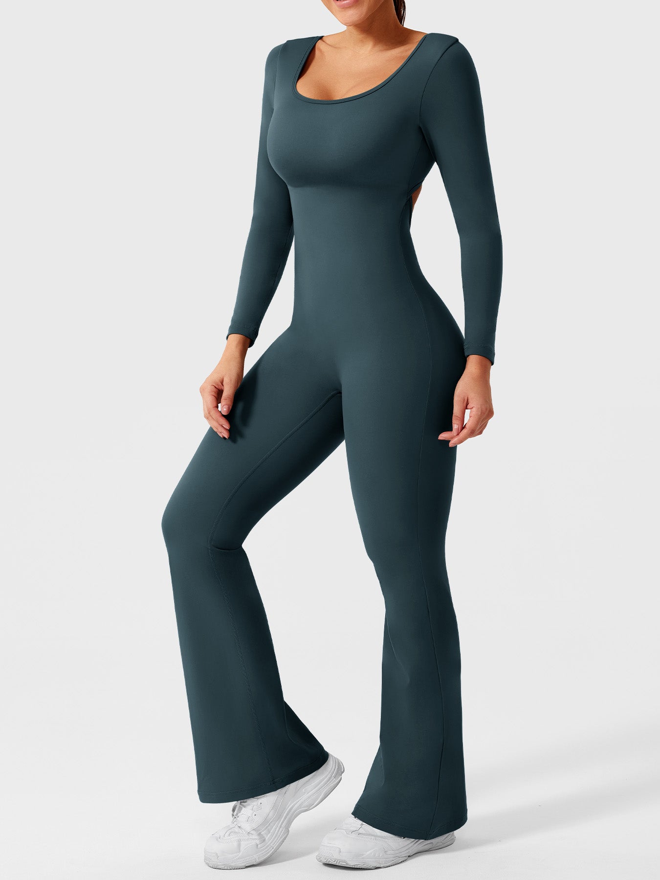 Vaeryn Lizvette Flared Long Sleeve Jumpsuit