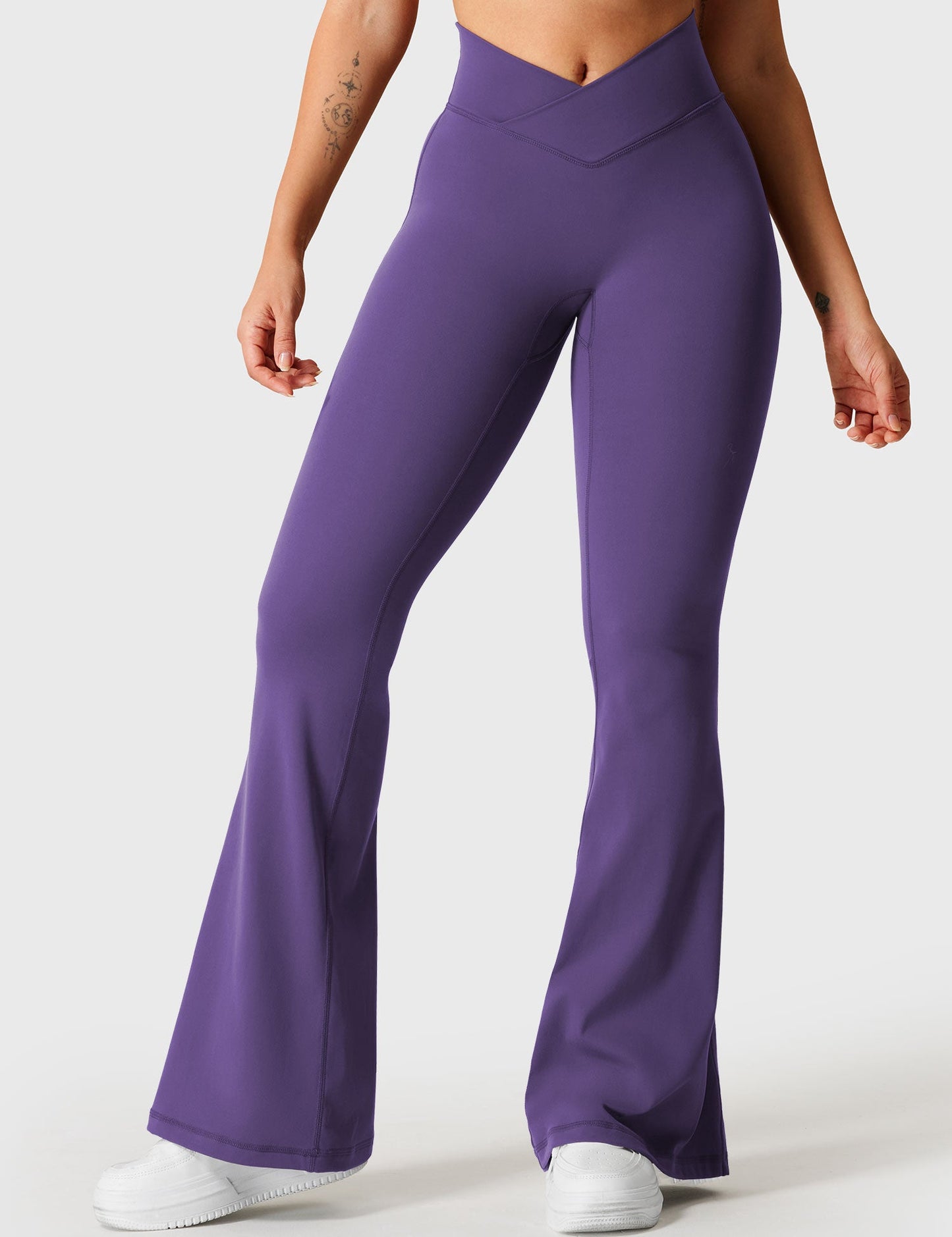 Vaeryn V-waistband Kalie Flare Leggings