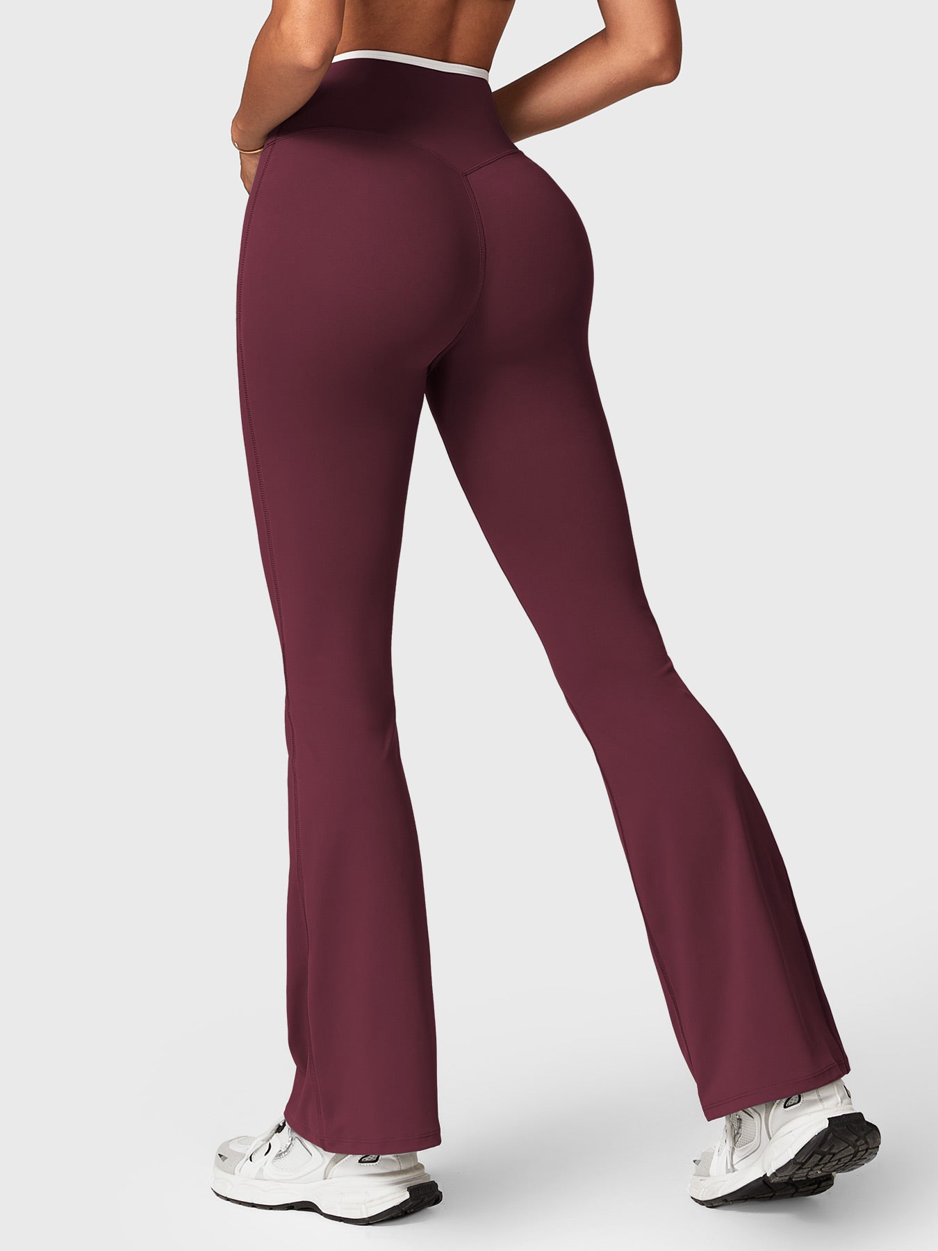 Yeoreo Alberta Contrast Trim Flare Leggings