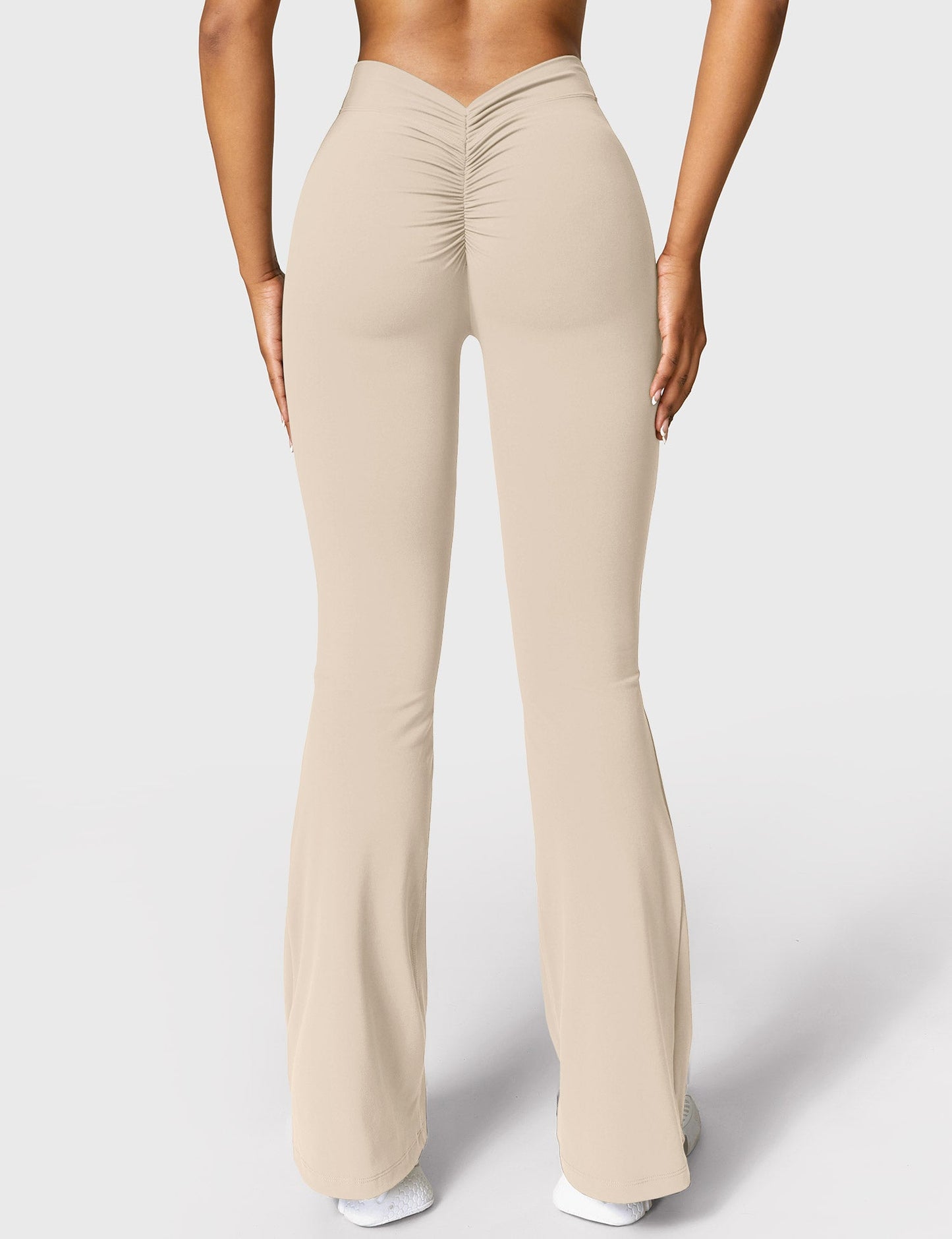 Yeoreo Daze V-back Flare Leggings