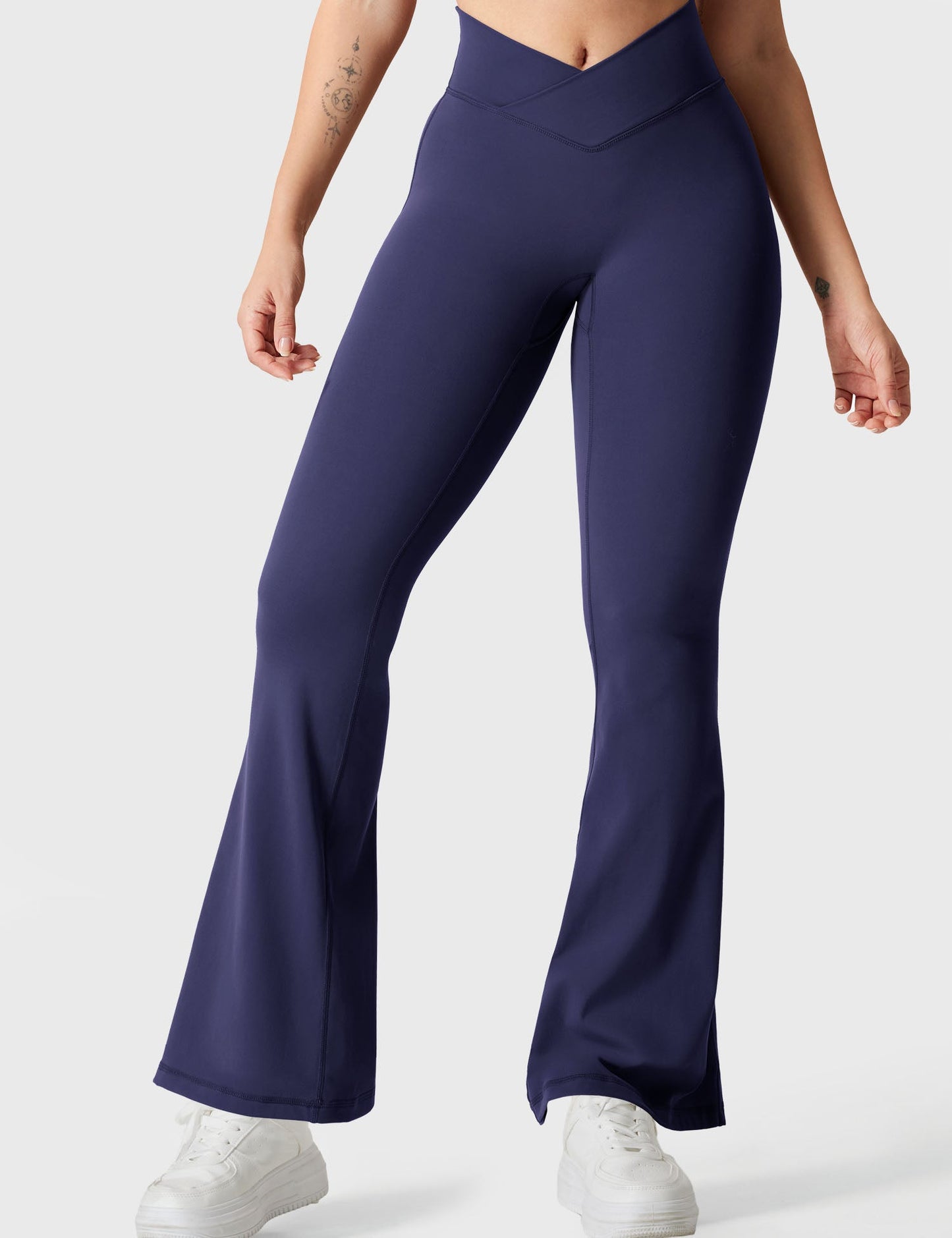 Vaeryn V-waistband Kalie 30" Flare Leggings