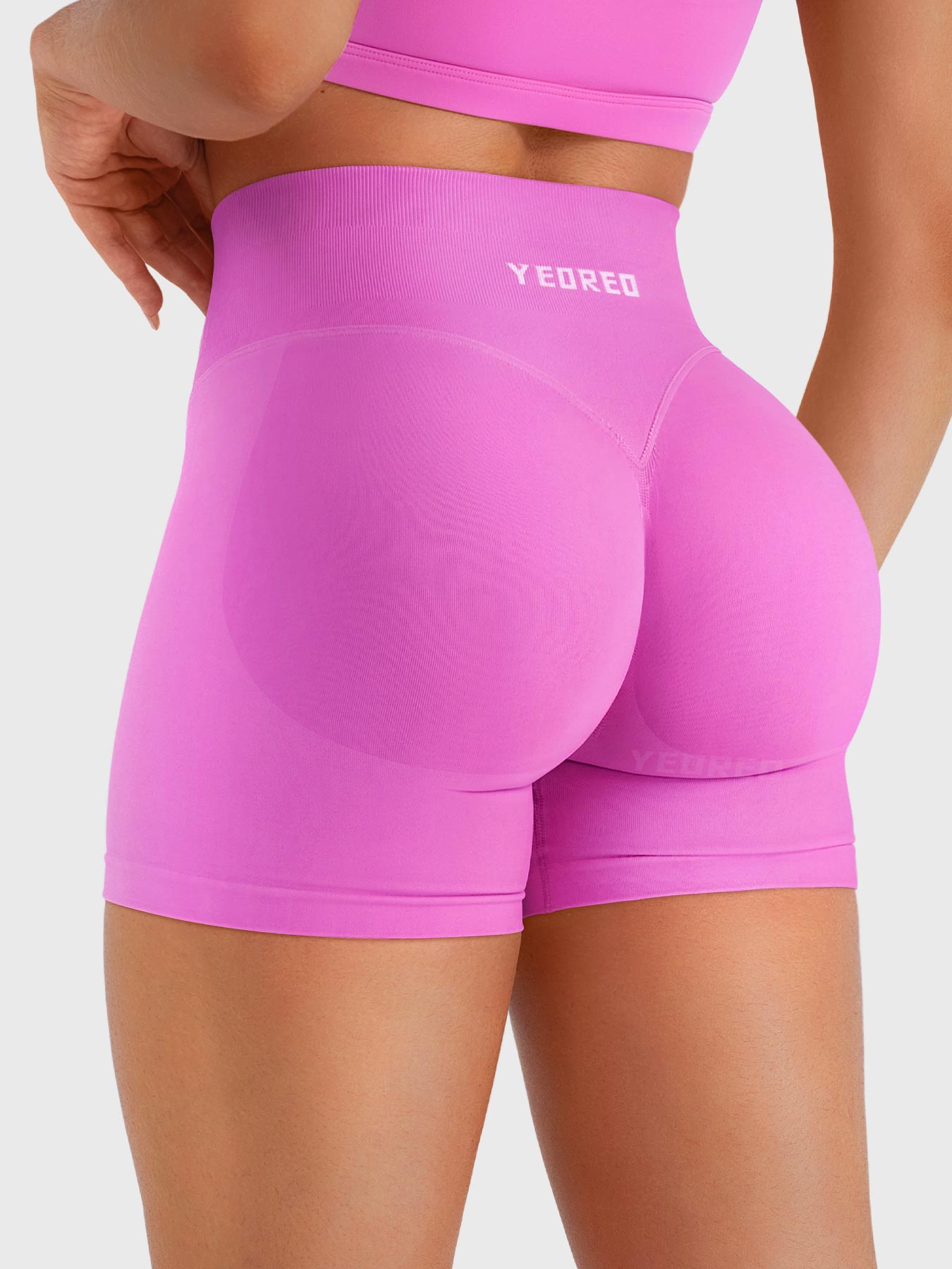 Yeoreo Baderiy 4.5" Seamless Shorts