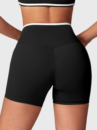 Yeoreo Alberta Contrast Trim Shorts