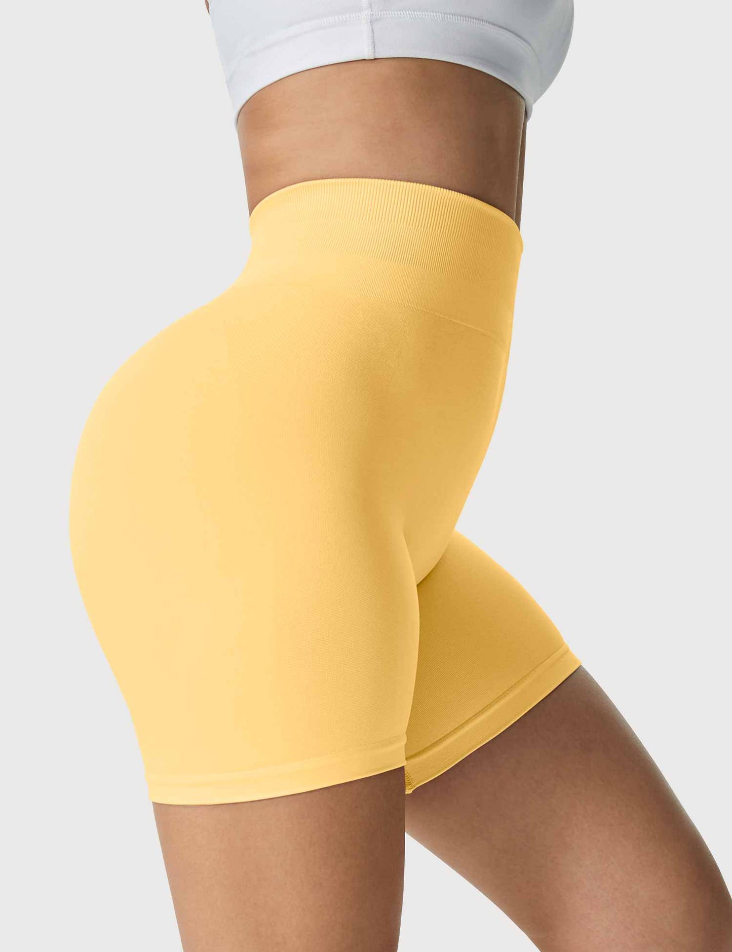 Vaeryn Light Color Amplify Seamless Shorts