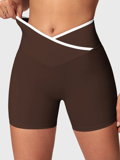 Yeoreo Alberta Contrast Trim Shorts