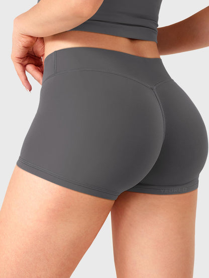 Vaeryn Zahida 2.5" V-Back Shorts