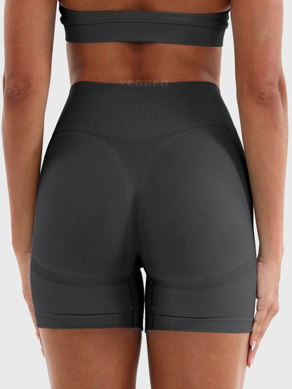 Vaeryn Lilliean 4.5" Seamless Shorts