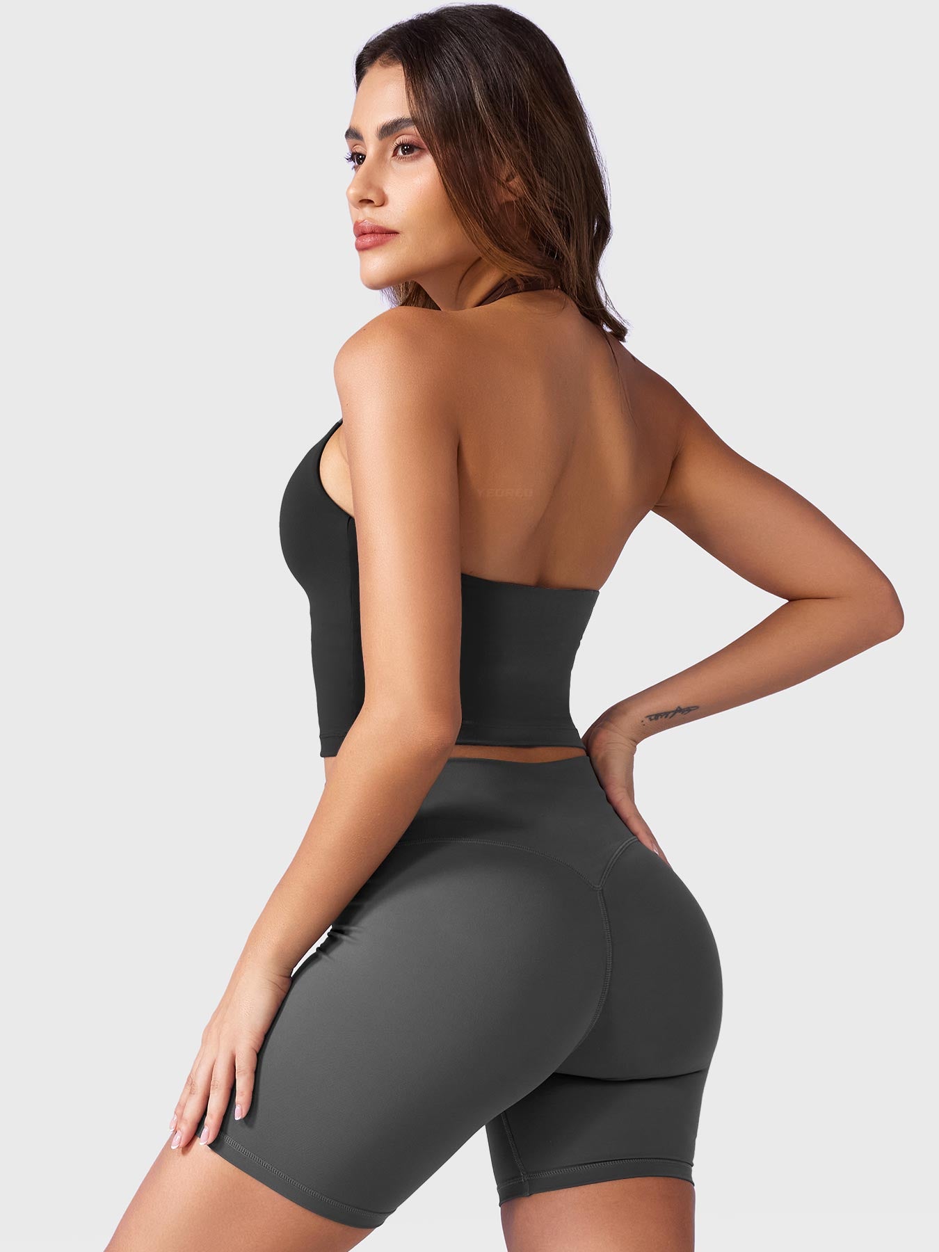 Yeoreo Hazel Halter Tank