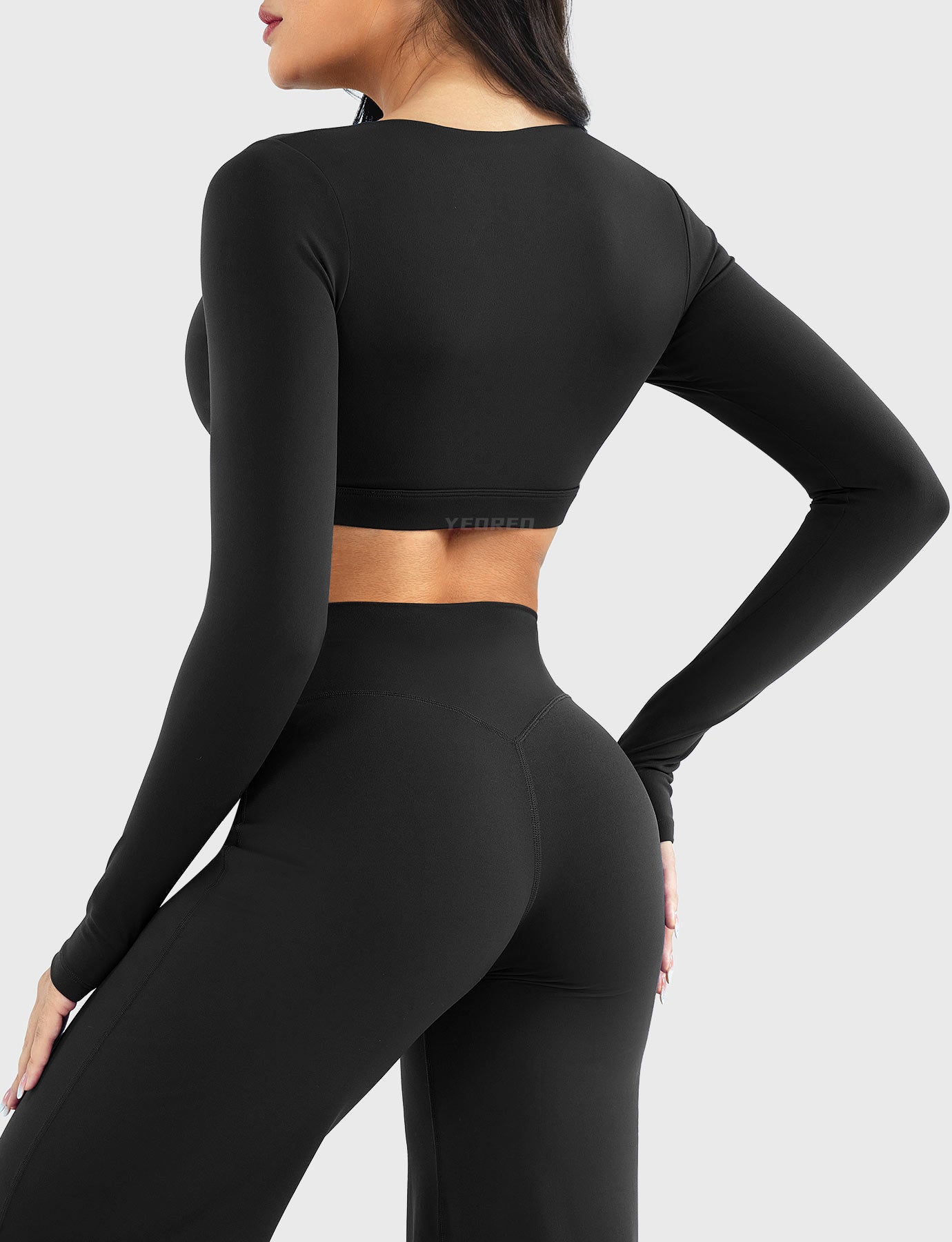 Yeoreo Aberney V Neck Long Sleeve Crop Top