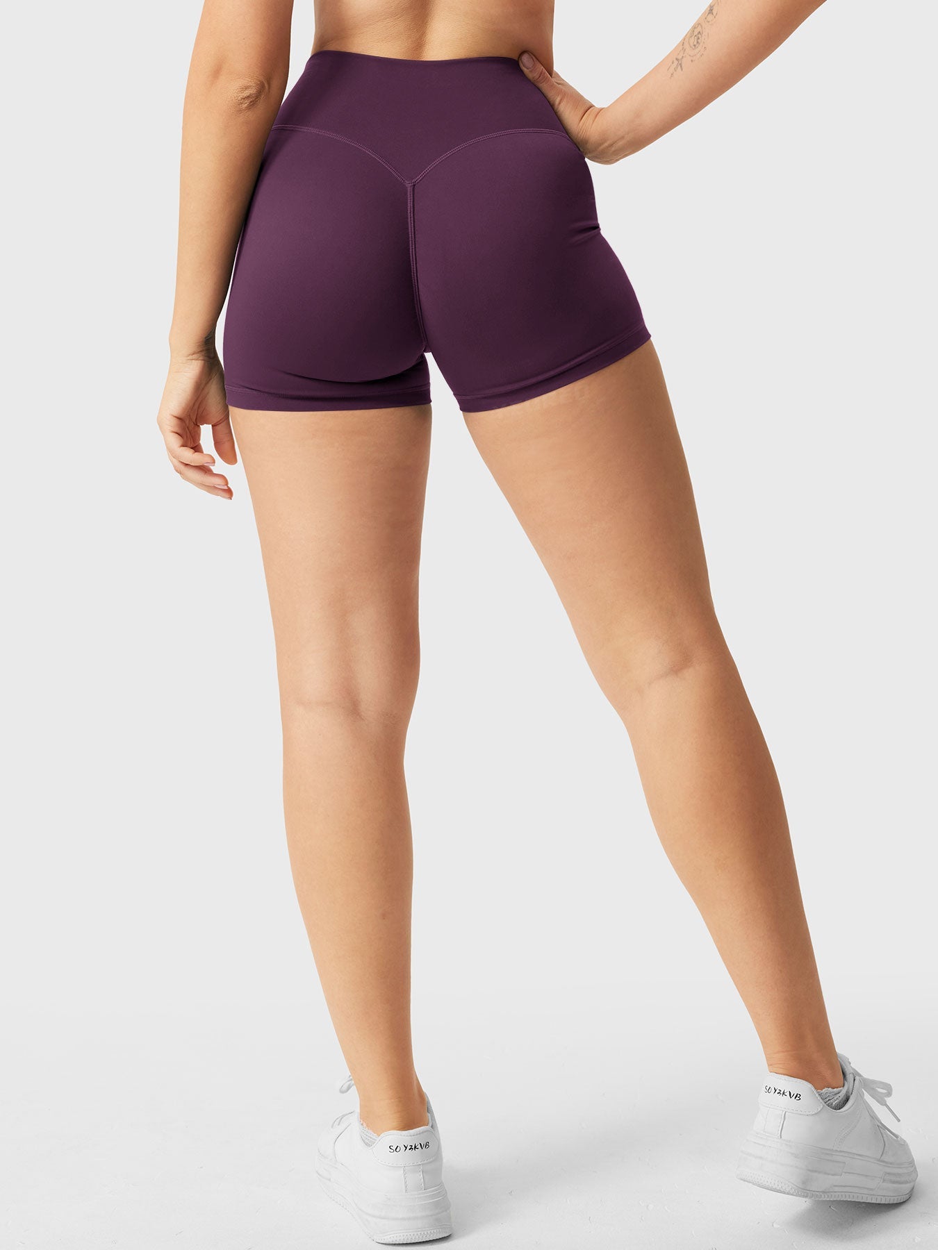 Yeoreo Elysina 2.5" Running Shorts
