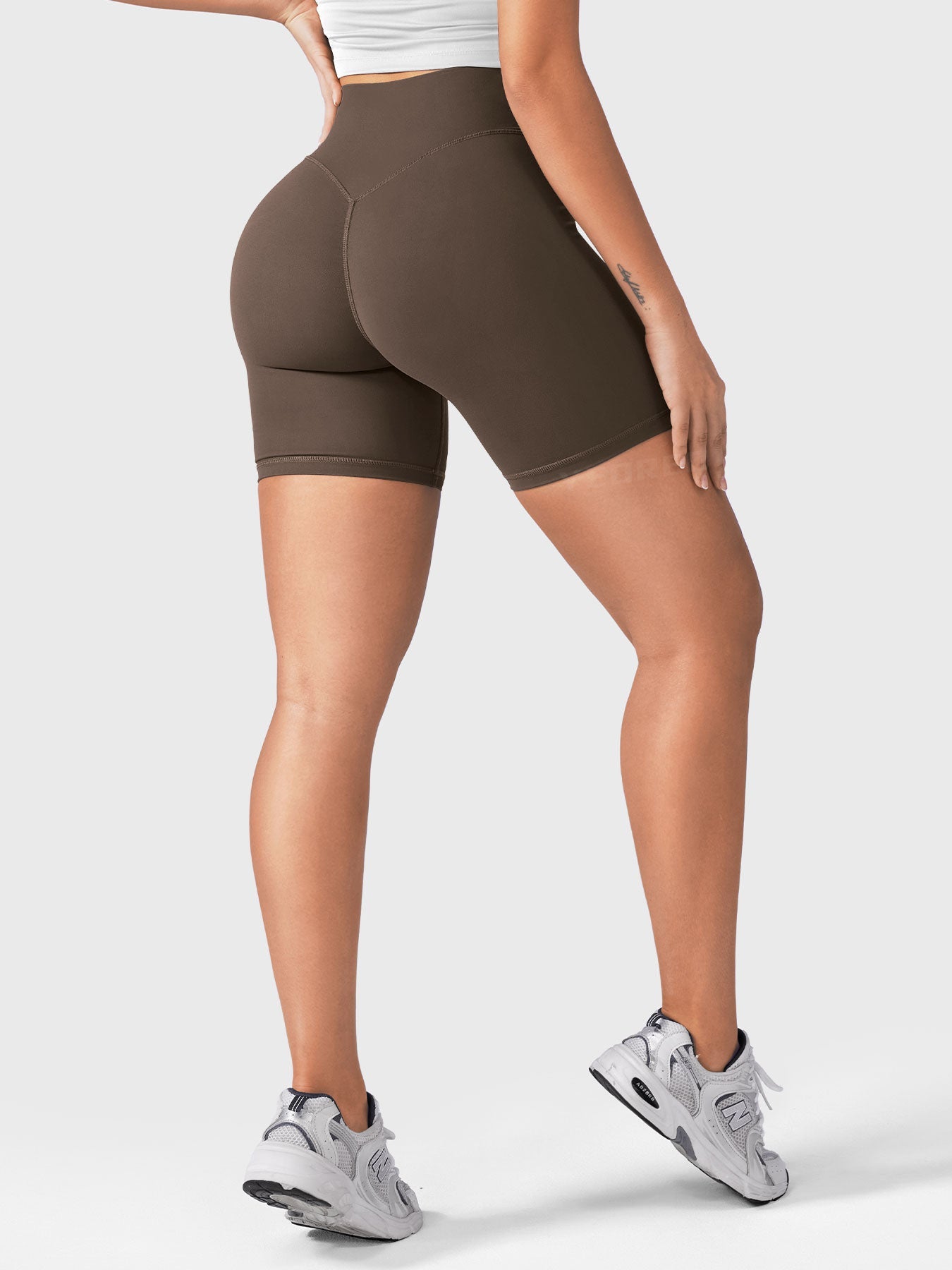 Yeoreo Craze 6" Scrunch Shorts