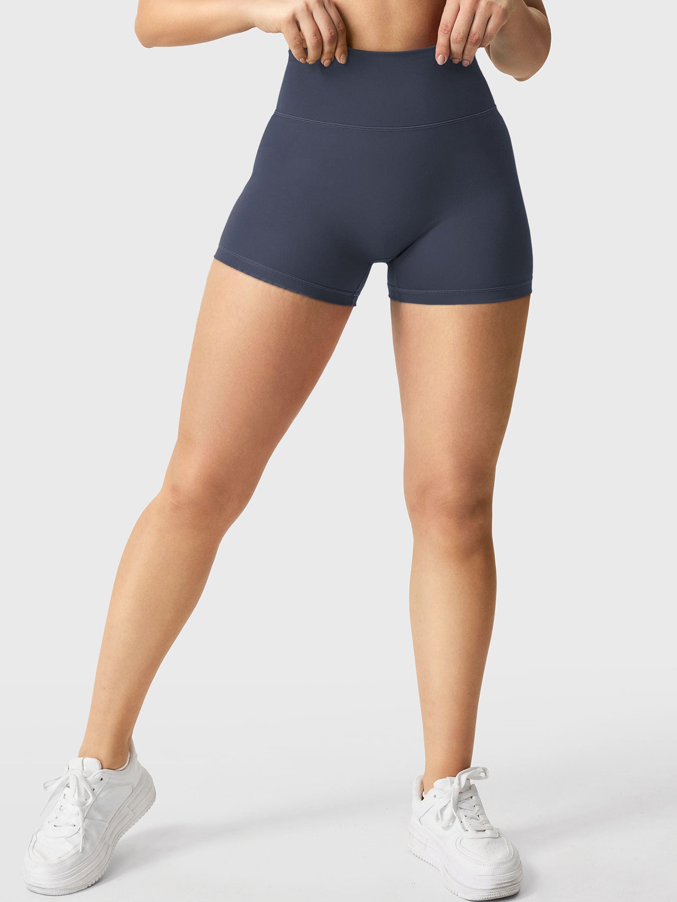 Yeoreo Elysina 2.5" Running Shorts