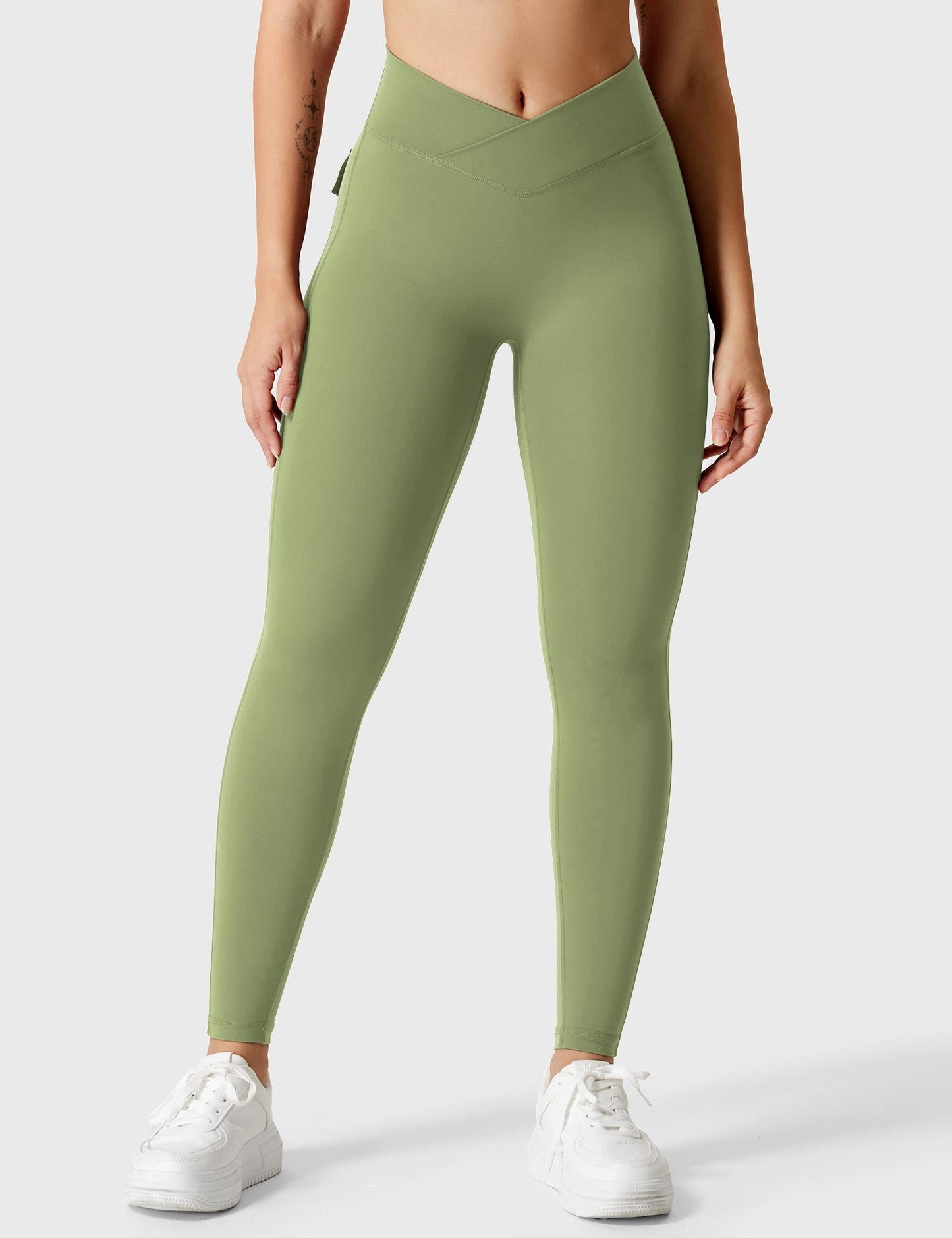 Vaeryn V-waistband Charm Leggings