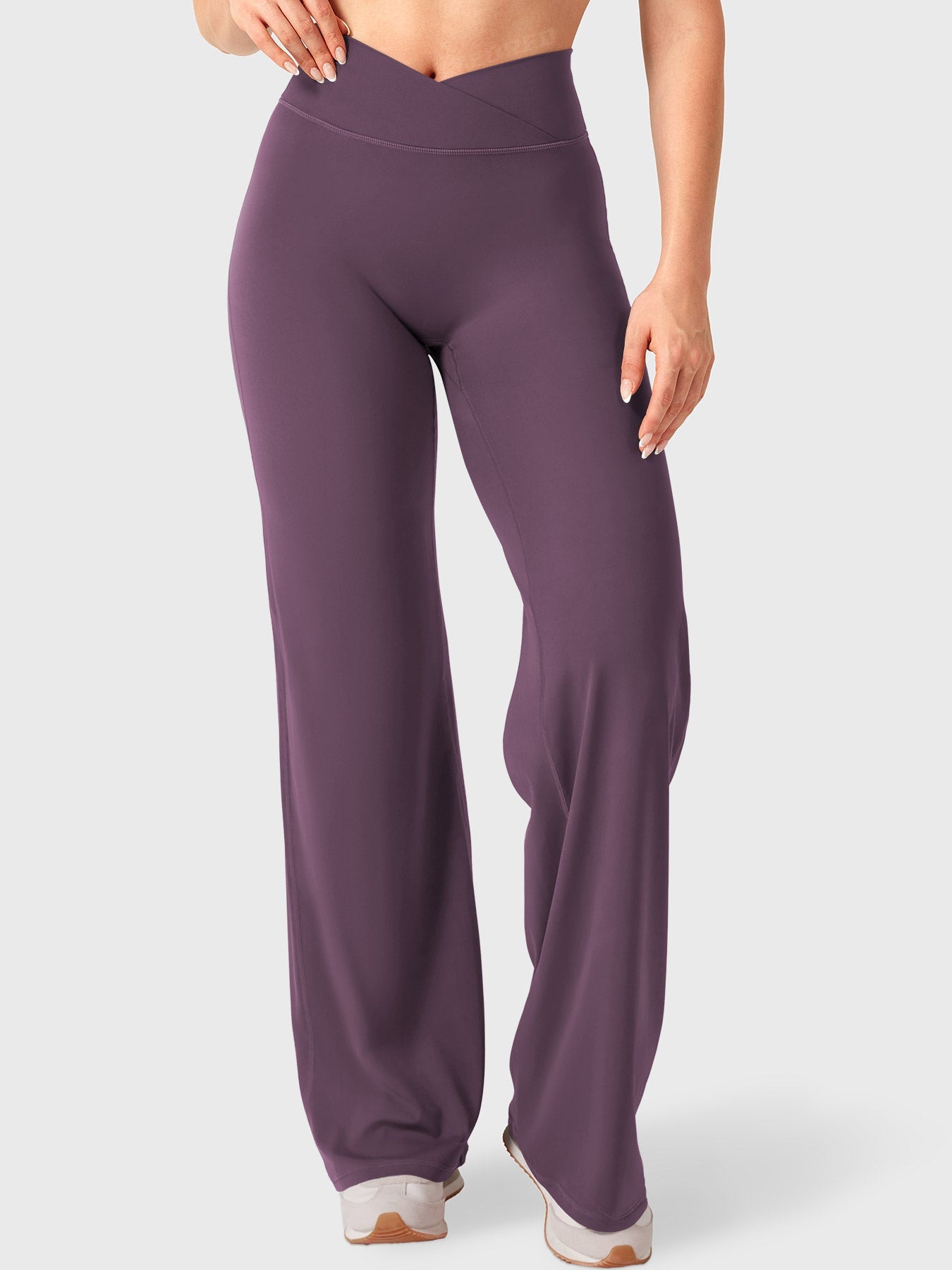 Yeoreo Eddiy 31.5" V-waistband Straight Leggings