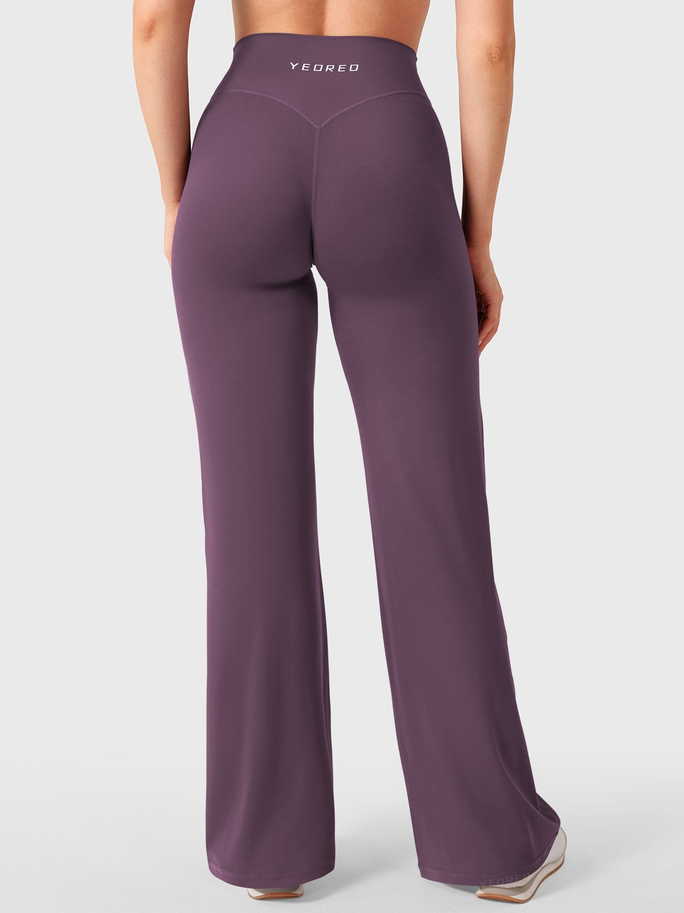 Yeoreo Eddiy 31.5" V-waistband Straight Leggings