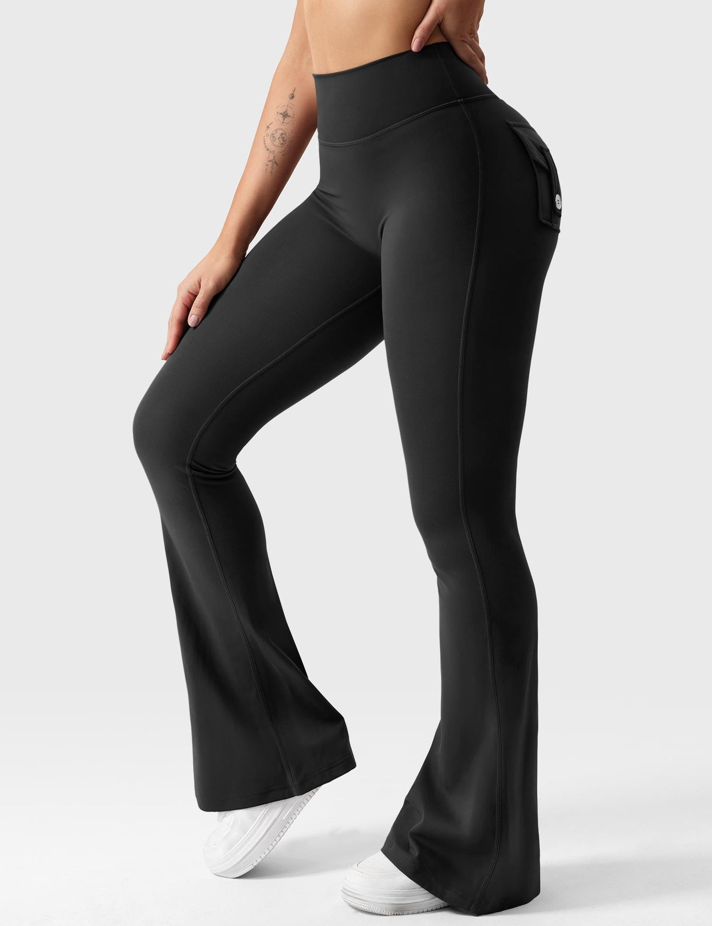 Yeoreo Brittany Flared Leggings with Pockets