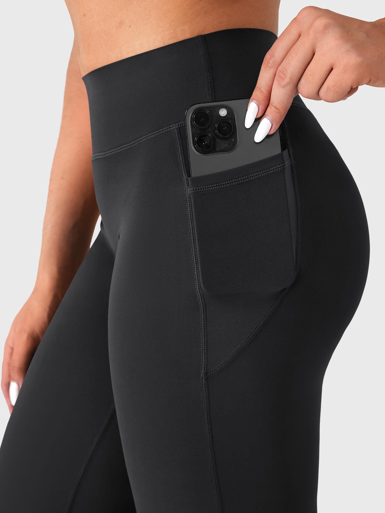 Yeoreo Dagfinn 29" Straight Leg Leggings with Pockets