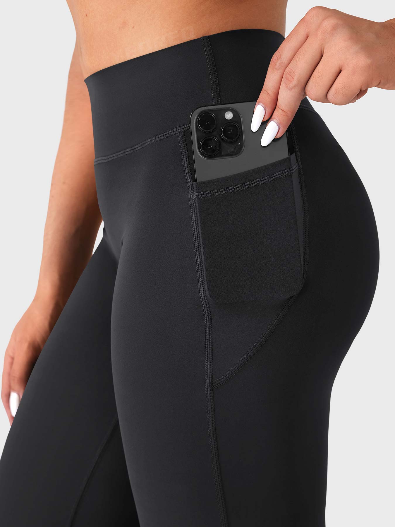Yeoreo Dagfinn 31.5" Straight Leg Leggings with Pockets