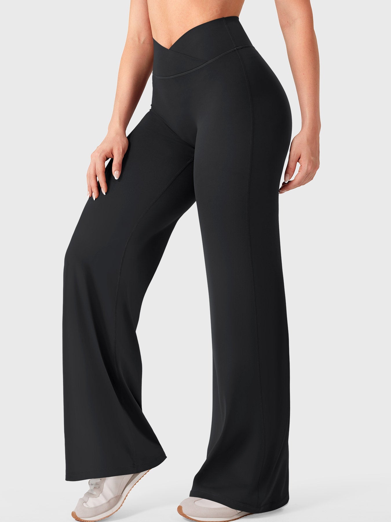 Yeoreo Eddiy 31.5" V-waistband Straight Leggings