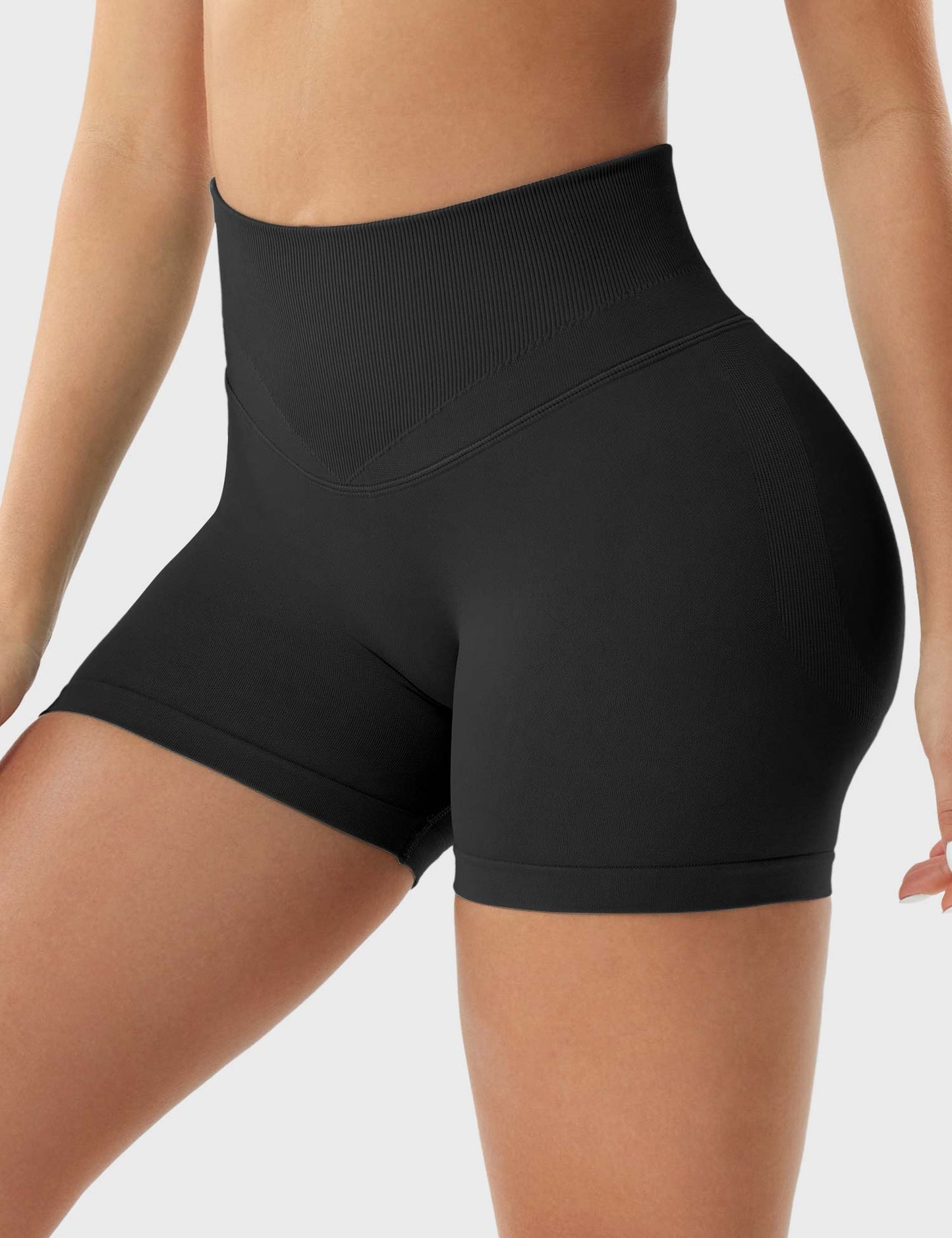 Vaeryn Patrica 3.6" Seamless Shorts