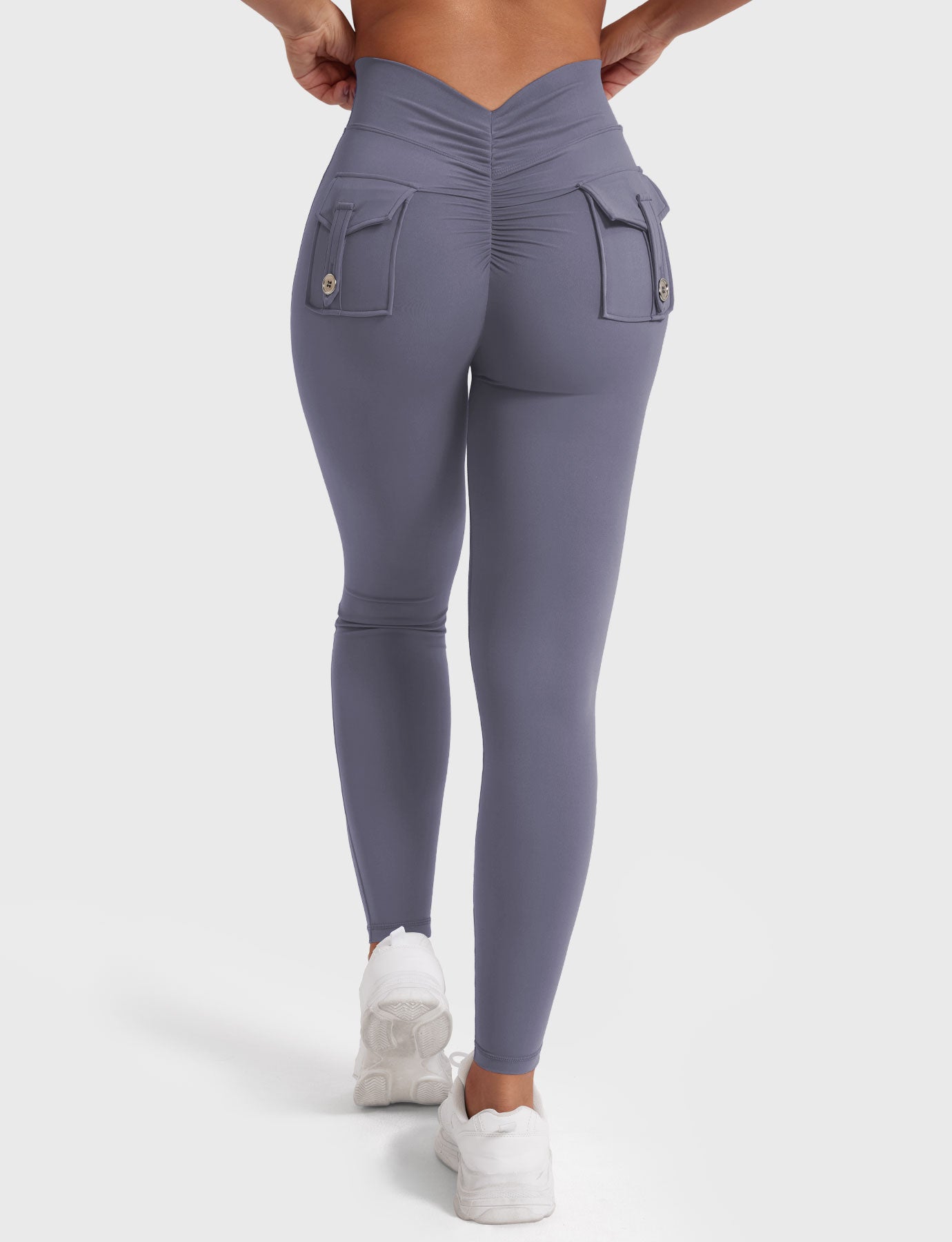 Vaeryn V-Back Charm Leggings