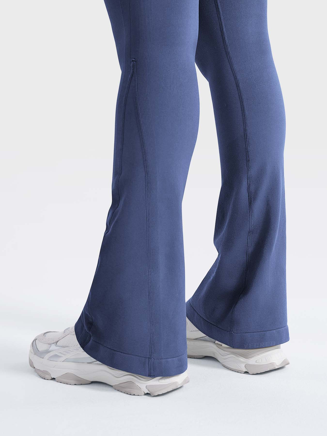 Vaeryn Lilliean 29.5" Mini Flare Leggings
