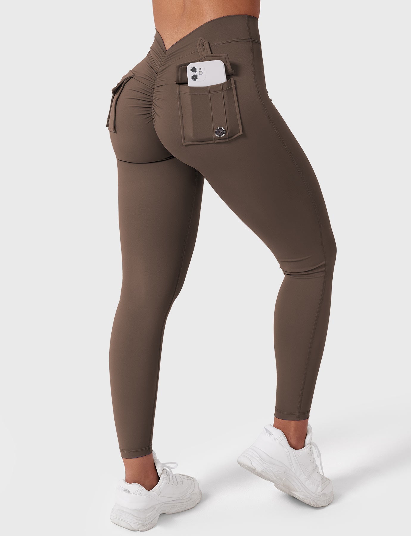 Vaeryn V-Back Charm Leggings