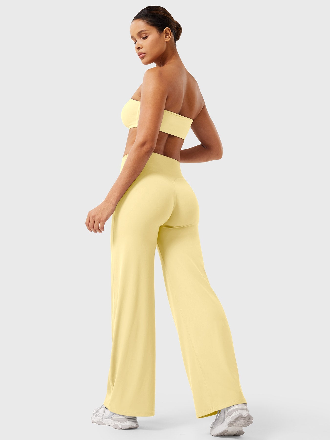 Vaeryn High Waist Flare Leggings
