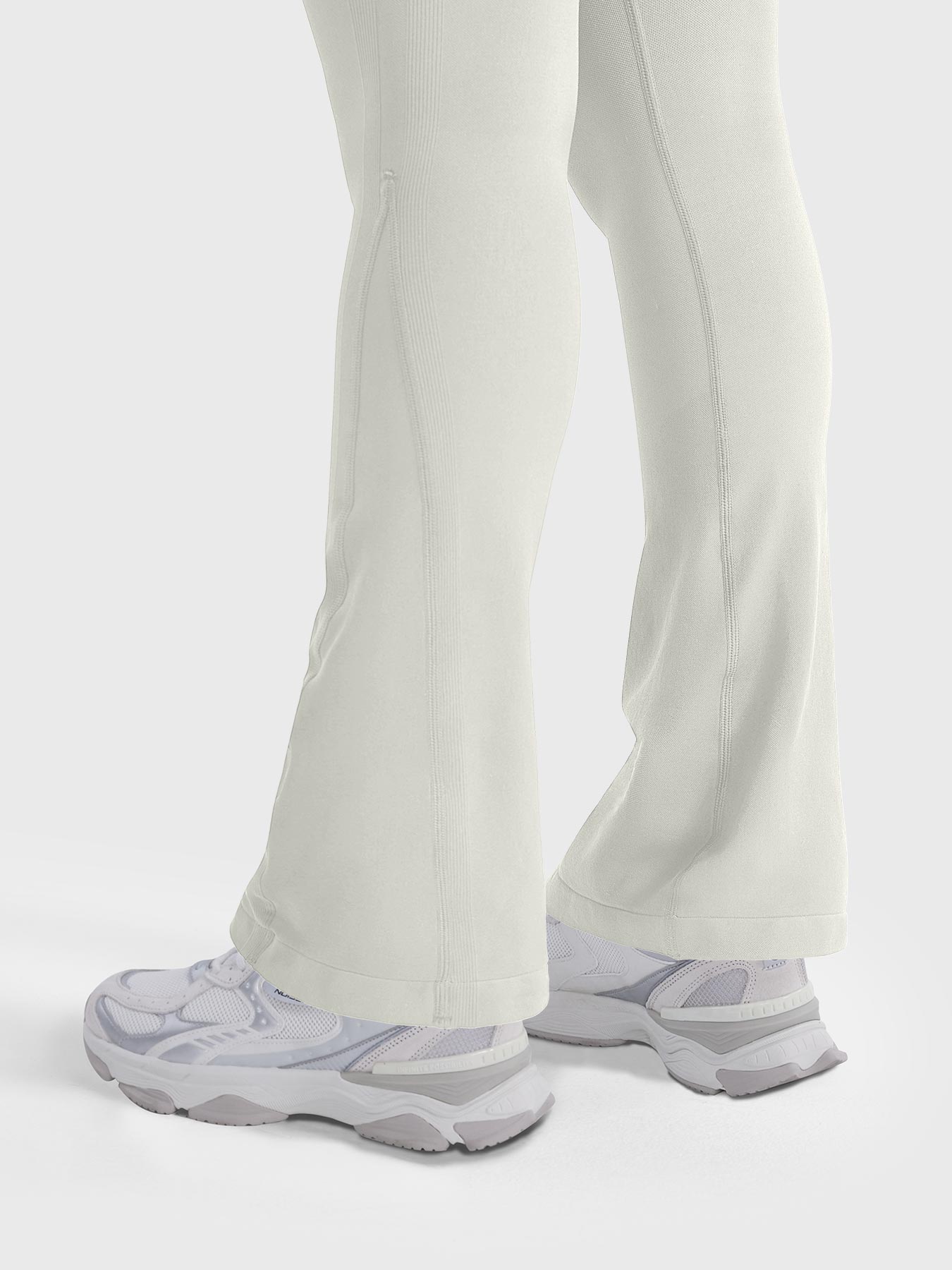 Vaeryn Lilliean 28" Mini Flare Leggings