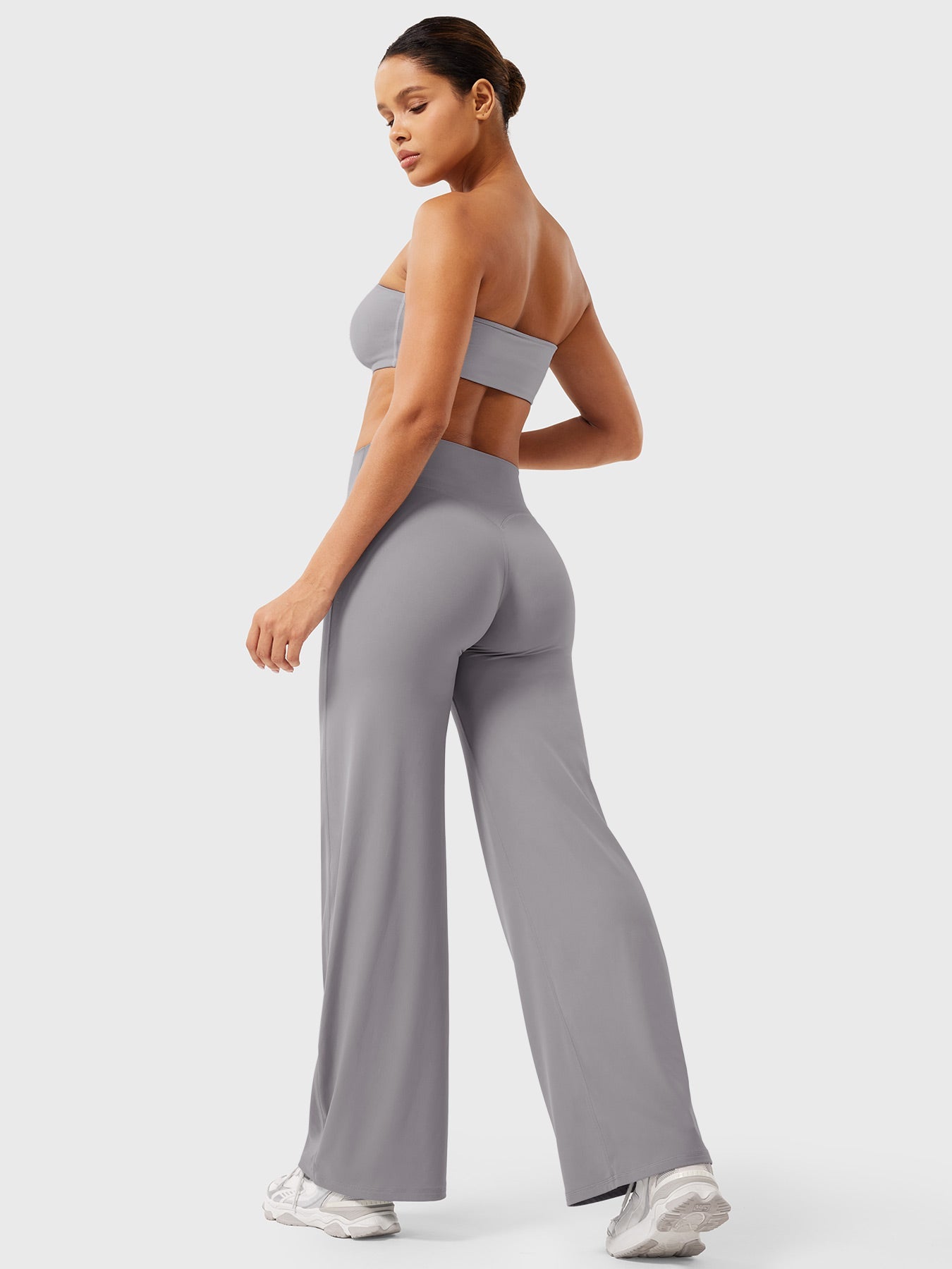 Vaeryn High Waist Flare Leggings