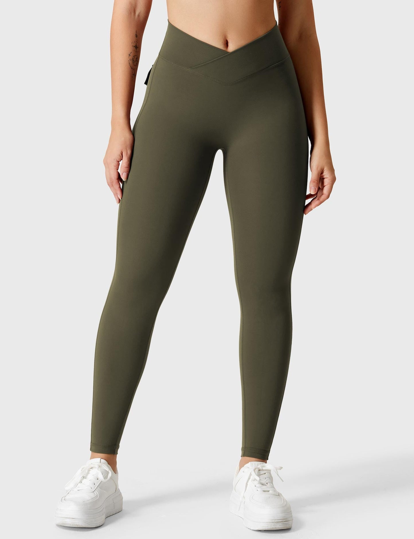 Vaeryn V-waistband Charm Leggings