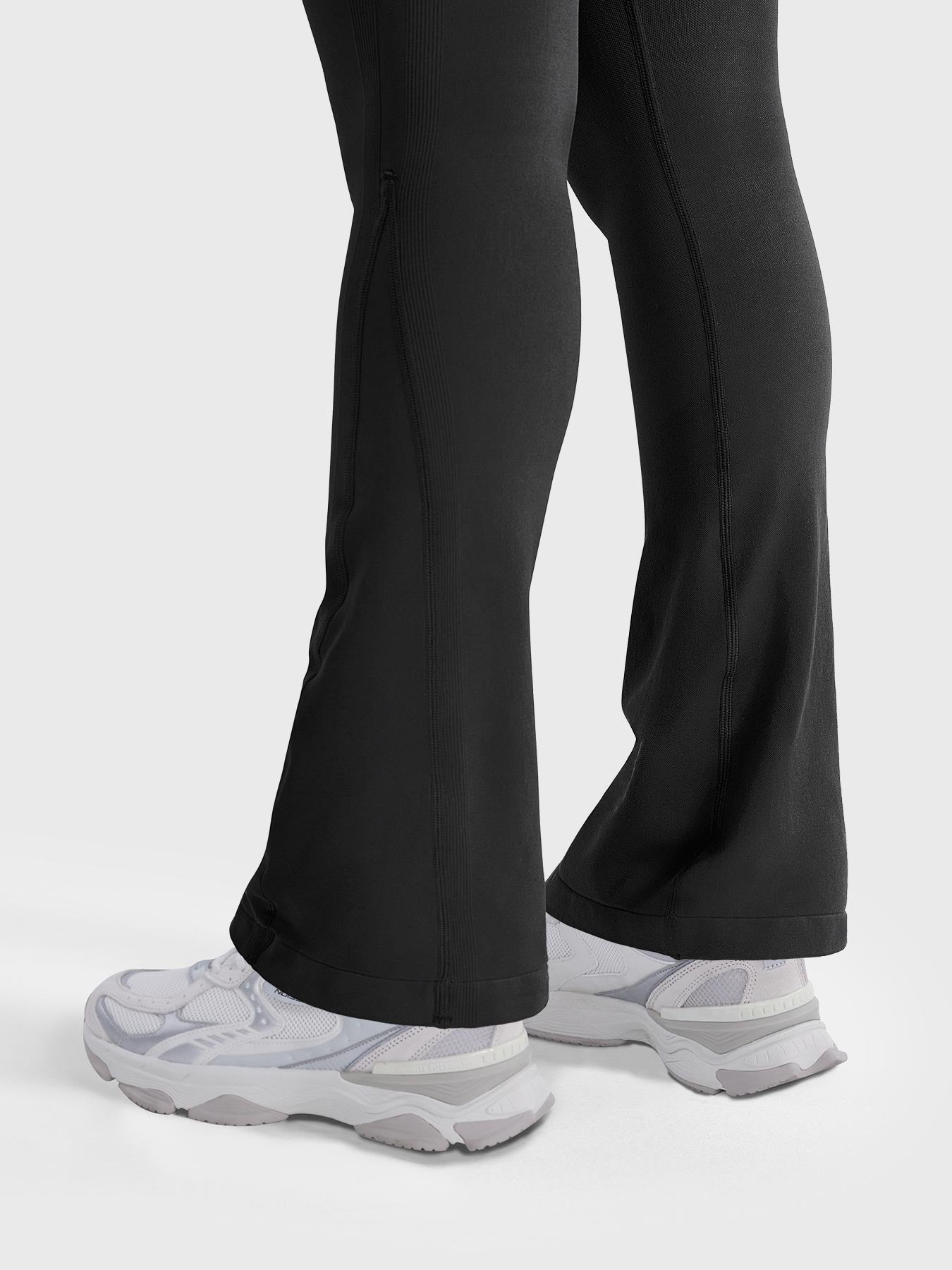 Vaeryn Lilliean 28" Mini Flare Leggings