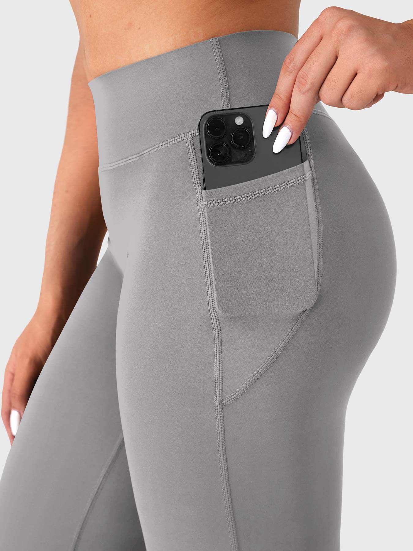 Yeoreo Dagfinn 31.5" Straight Leg Leggings with Pockets