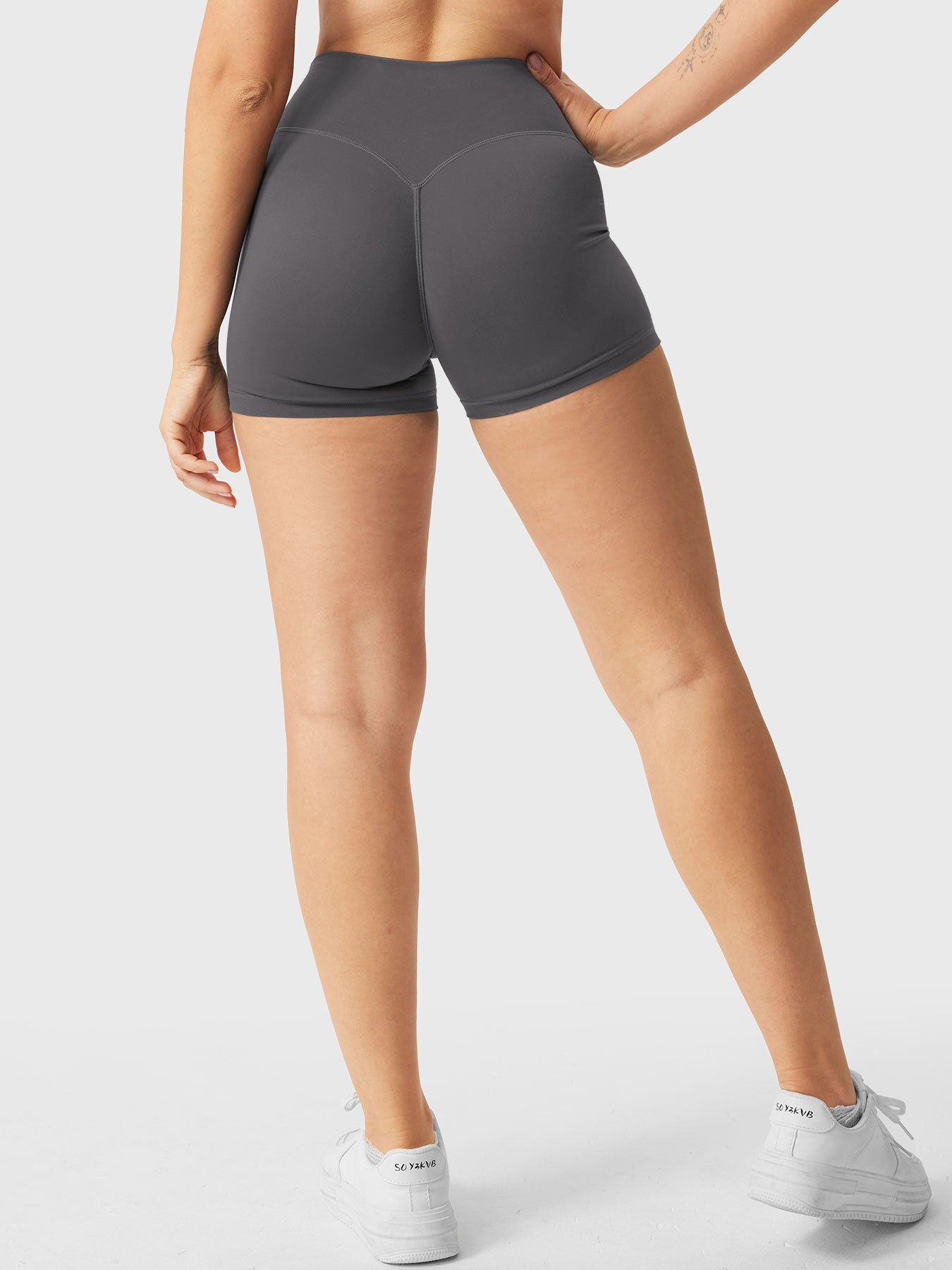 Yeoreo Elysina 2.5" Running Shorts